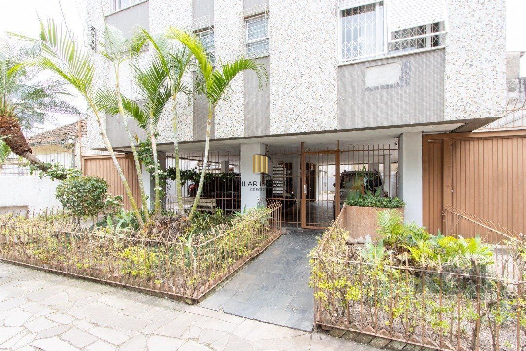 Apartamento de 2 dormitórios no Menino Deus.