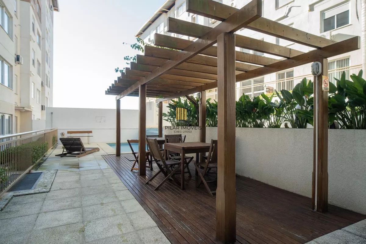 Apartamento com 3 dormitórios com 71m², vaga dupla no bairro Medianeira