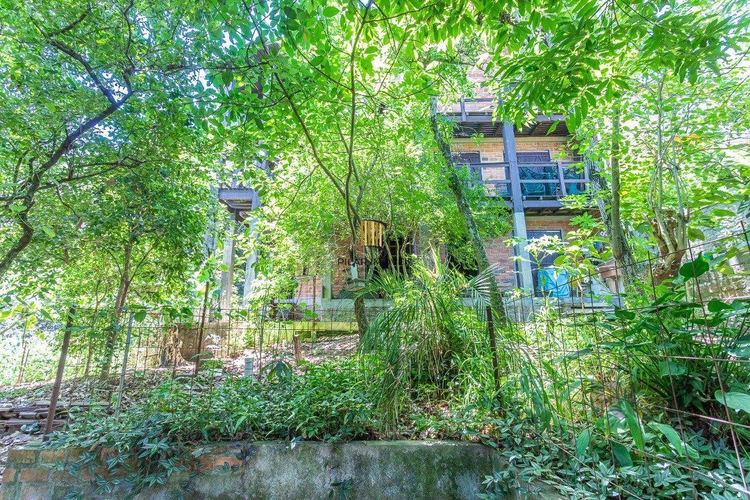 Casa 4 dormitórios, Altos da Vila Nova, Zona Sul, Porto Alegre.