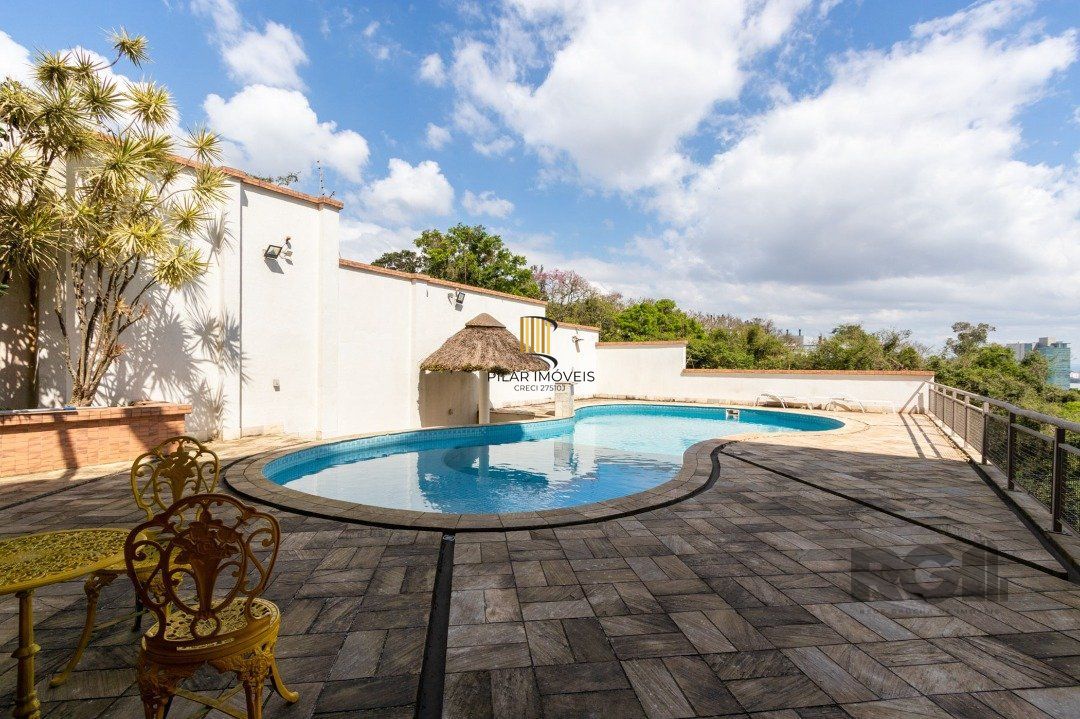 Apartamento para Venda - 200.1m², 3 dormitórios, sendo 3 suites, 5 vagas - Cristal