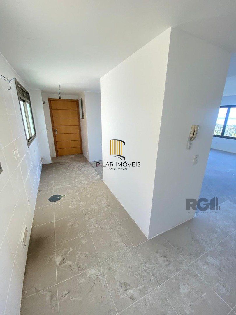 Apartamento 6 dormitórios no bairro Cavalhada