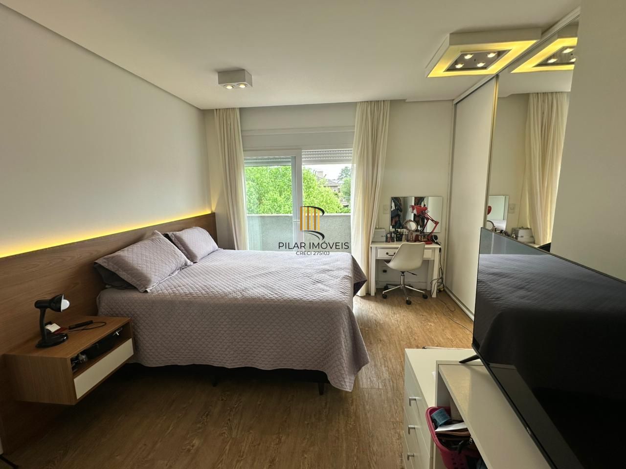 Casa de Condomínio 4 dormitórios no bairro Terraville