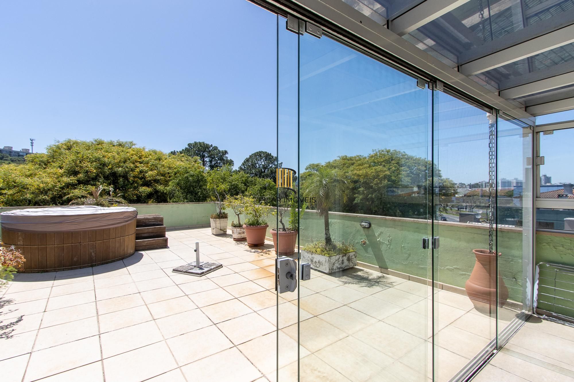 Cobertura 2 dormitórios no bairro Cristal