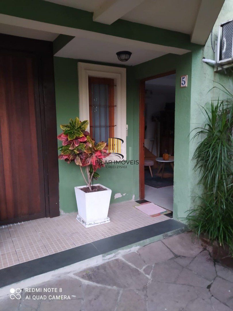 Casa de Condomínio 3 dormitórios no bairro Ipanema