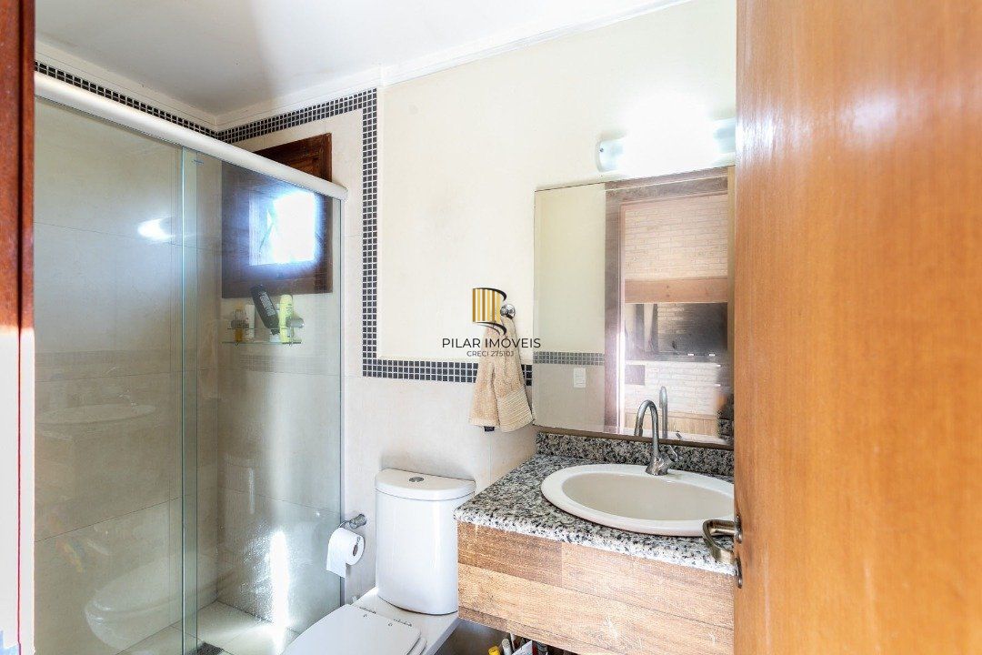 Casa Condominio para Venda - 670m², 5 dormitórios, sendo 5 suites, 4 vagas - Terra Ville