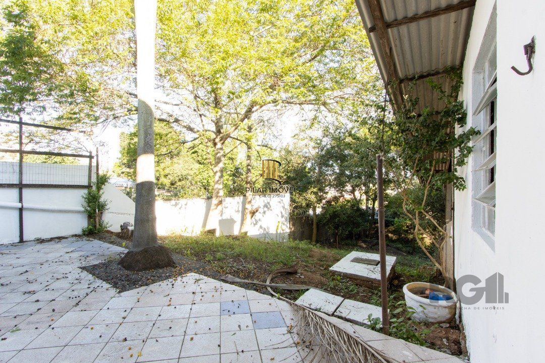 Casa para Venda - 200m², 3 dormitórios, 2 vagas - Cavalhada