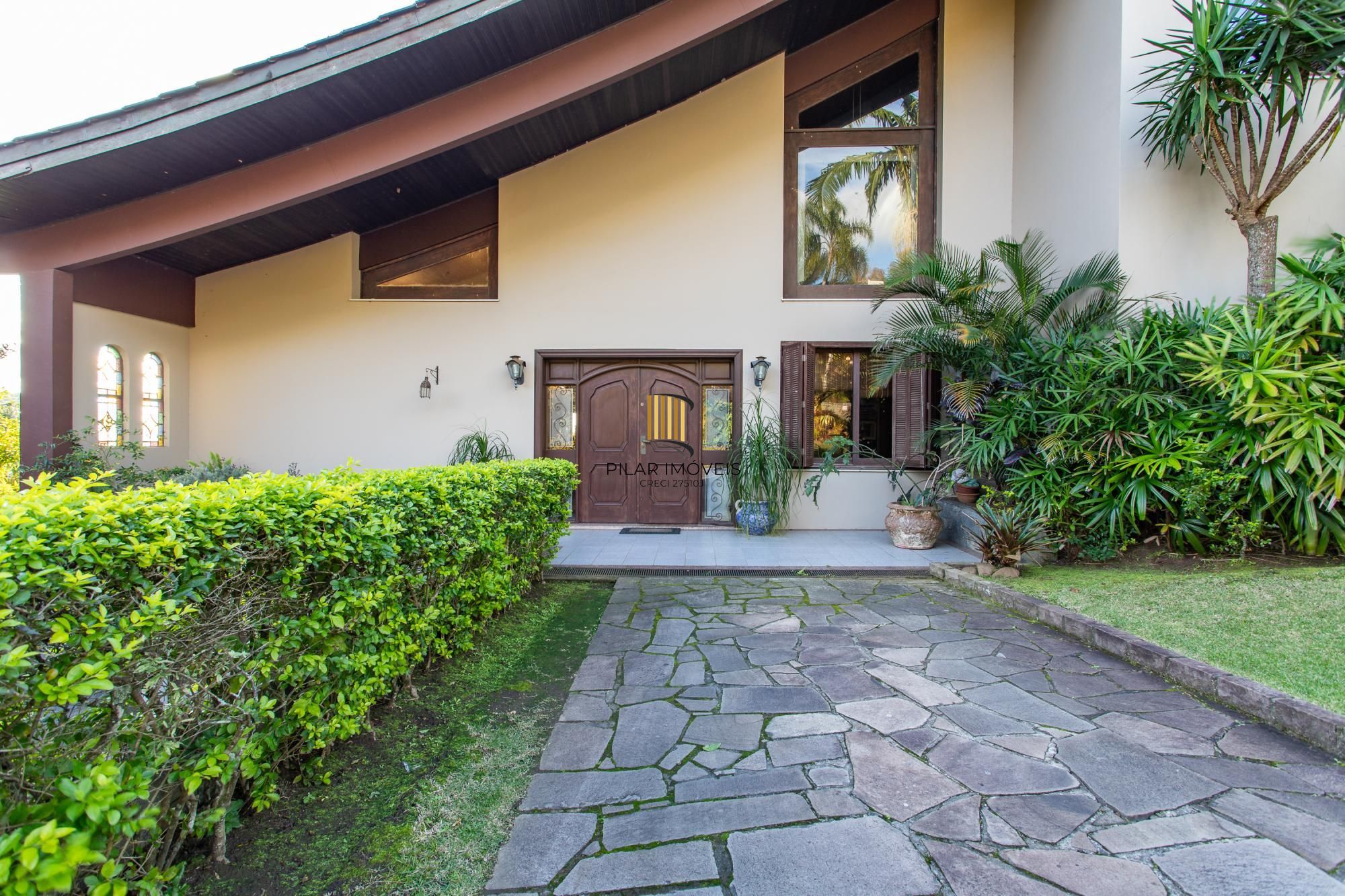 Casa em Condomínio à venda com 5 dormitórios, 565m² e 4 vagas no Condominio Jardim do Sol, Zona Sul de Porto Alegre