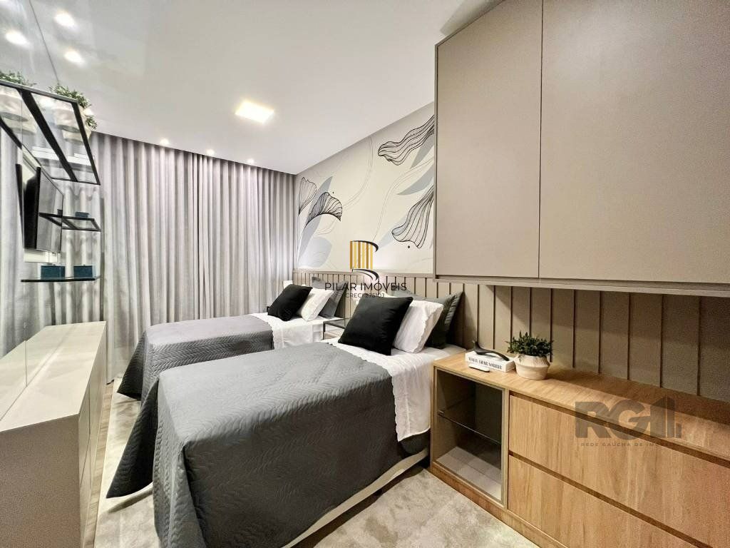 Casa térrea no Condomínio Velas da Marina com 4 suítes, piscina e 243m² privativos