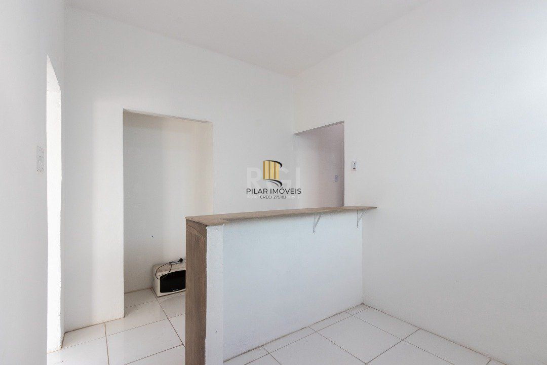 Casa para Venda - 180.2m², 3 dormitórios, 3 vagas - Medianeira