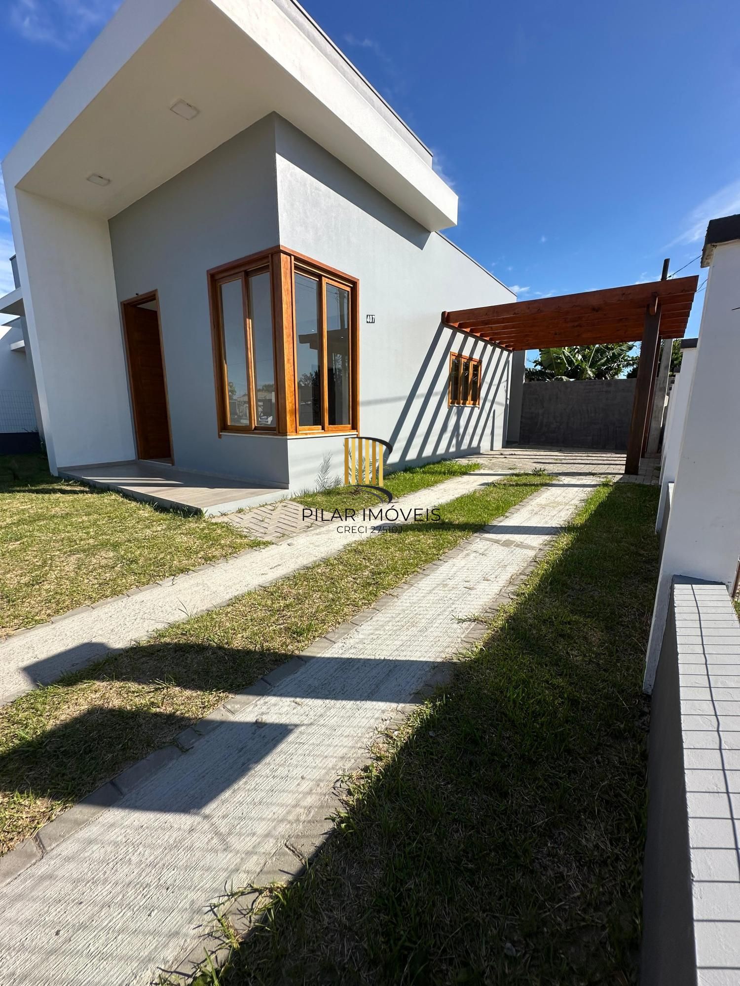 Casa 2 dormitórios no bairro Presidente