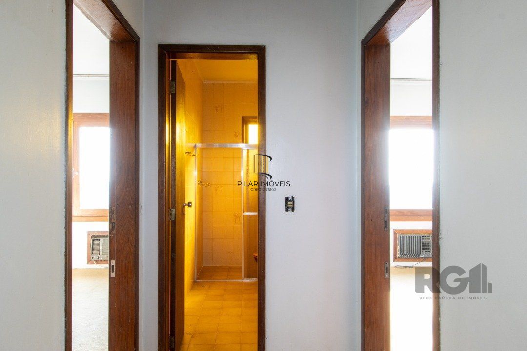 Casa para Venda - 361.95m², 4 dormitórios, sendo 2 suites, 3 vagas - Nonoai