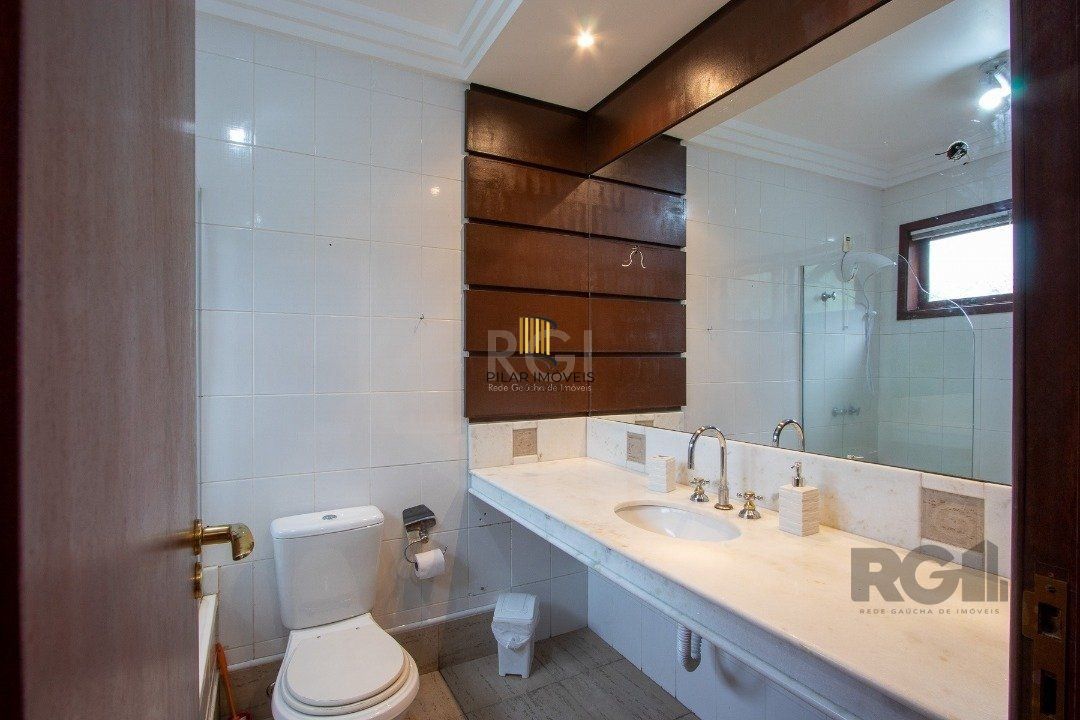 Casa Condominio para Venda - 170m², 3 dormitórios, sendo 1 suites, 2 vagas - Cavalhada
