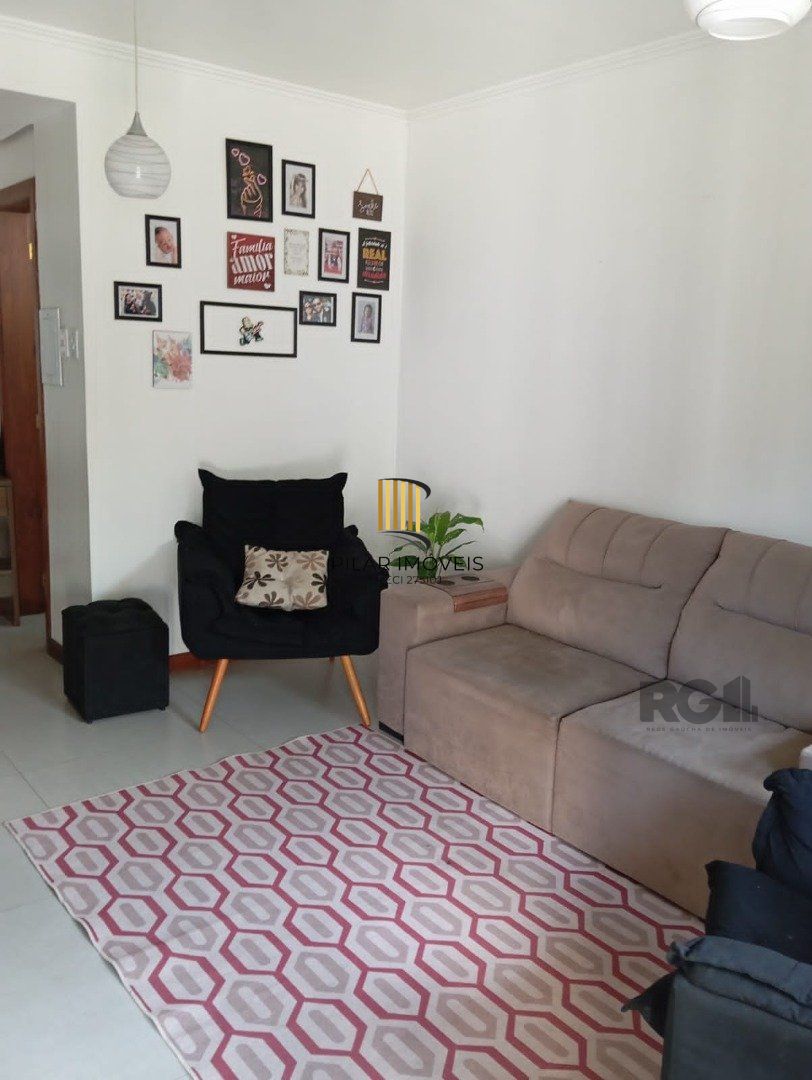 Casa de Condomínio 3 dormitórios no bairro Cristal