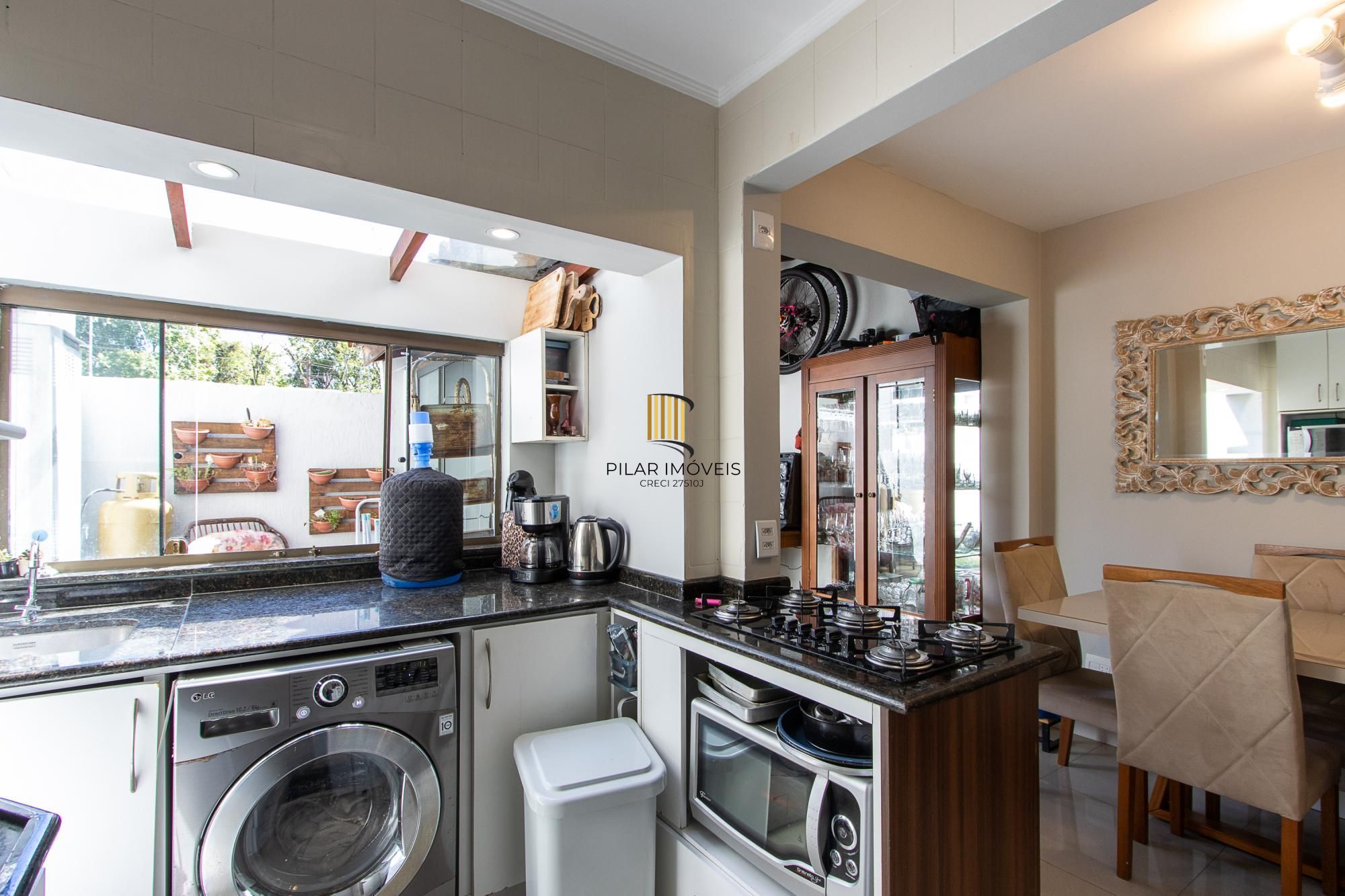 Casa em condominio com piscina