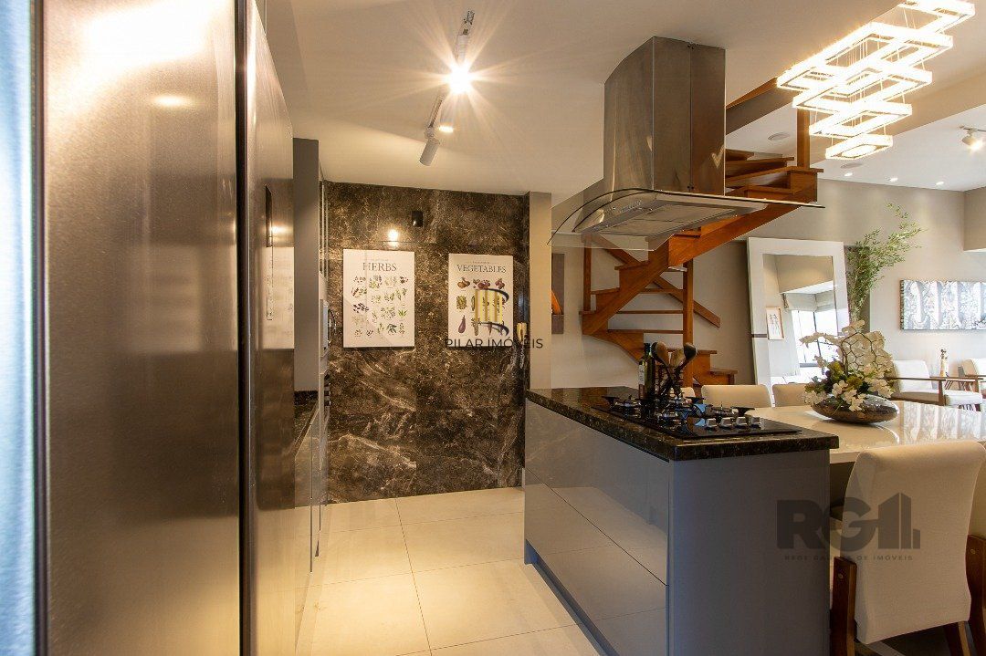 Cobertura para Venda - 209m², 3 dormitórios, sendo 1 suites, 2 vagas - Bela Vista