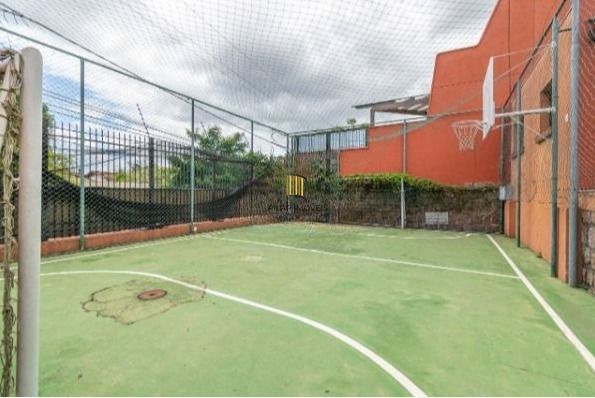 Casa em Condomínio com 487m² | 4 Dormitórios sendo 4 suítes, 3 vagas, no Bairro Três Figueiras, Porto Alegre
