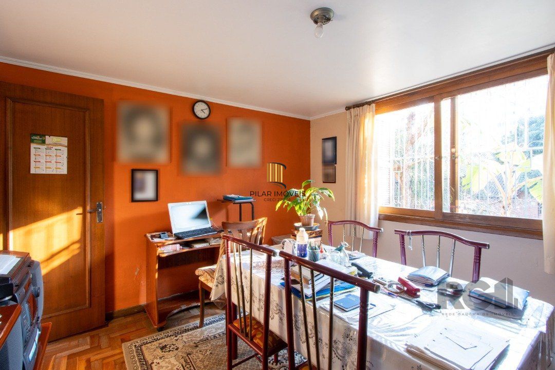 Casa 4 dormitórios no bairro Cristal