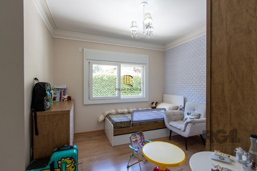Casa 3 dormitórios no bairro Nonoai