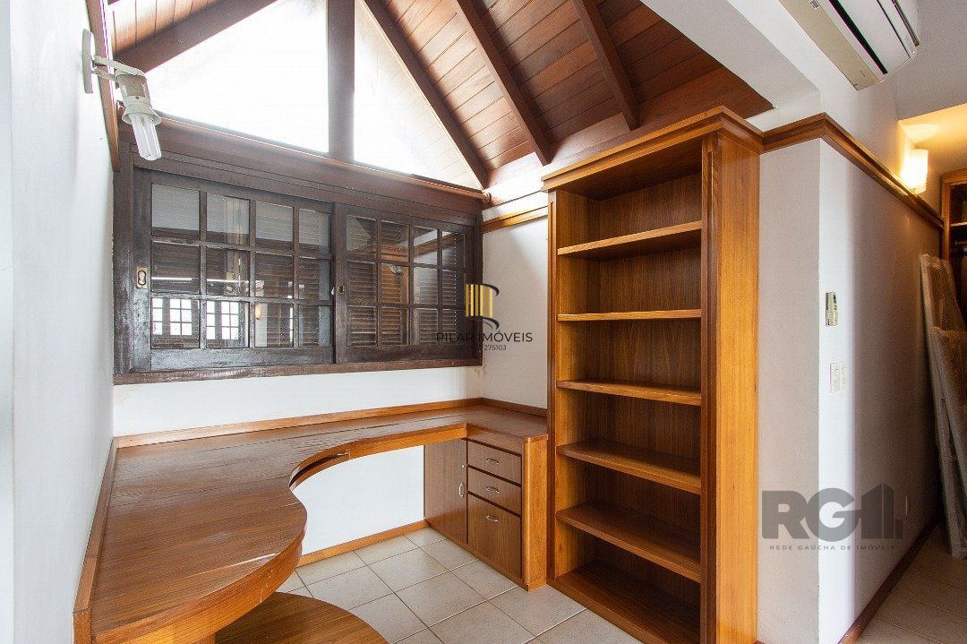 Casa em condomínio à venda, 4 quartos, 2 suites, 2 vagas - Bairro Tristeza