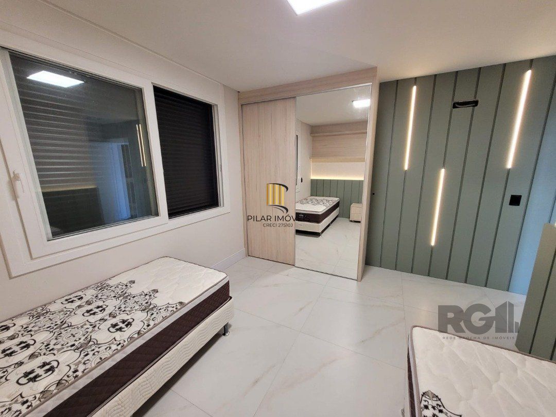 Casa de Condomínio 4 dormitórios no bairro Atlântida