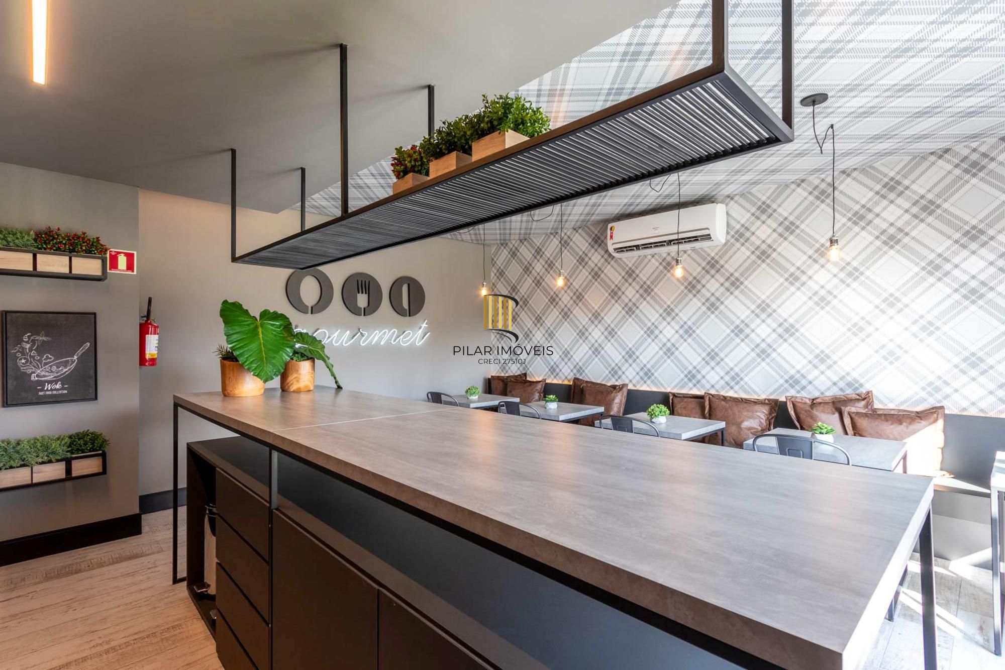 Apartamento à venda no bairro Teresópolis em Porto Alegre.