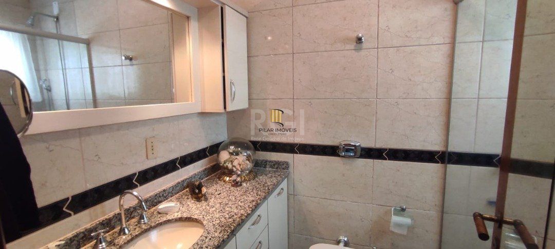 Casa para Venda - 250m², 3 dormitórios, sendo 1 suites, 2 vagas - Ipanema