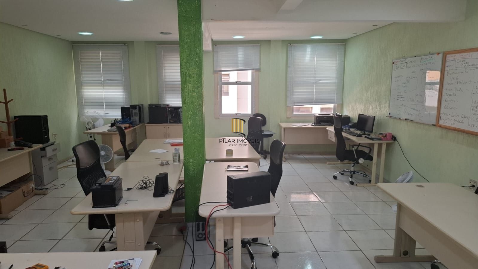 Sala comercial No Centro Histórico. - Pilar Imóveis