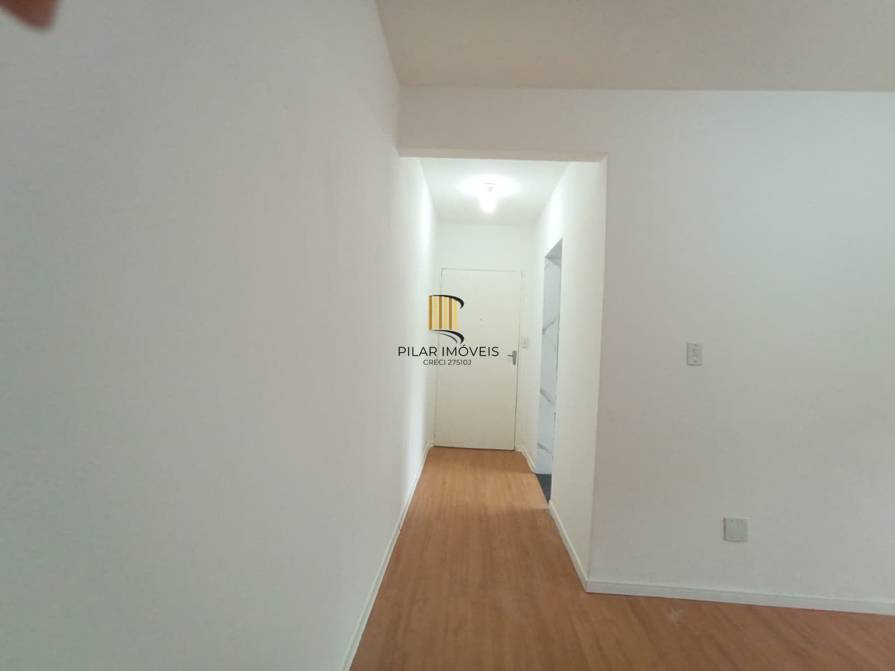 Apartamento 1 dormitório, á venda no bairro Santa Tereza em Porto Alegre.