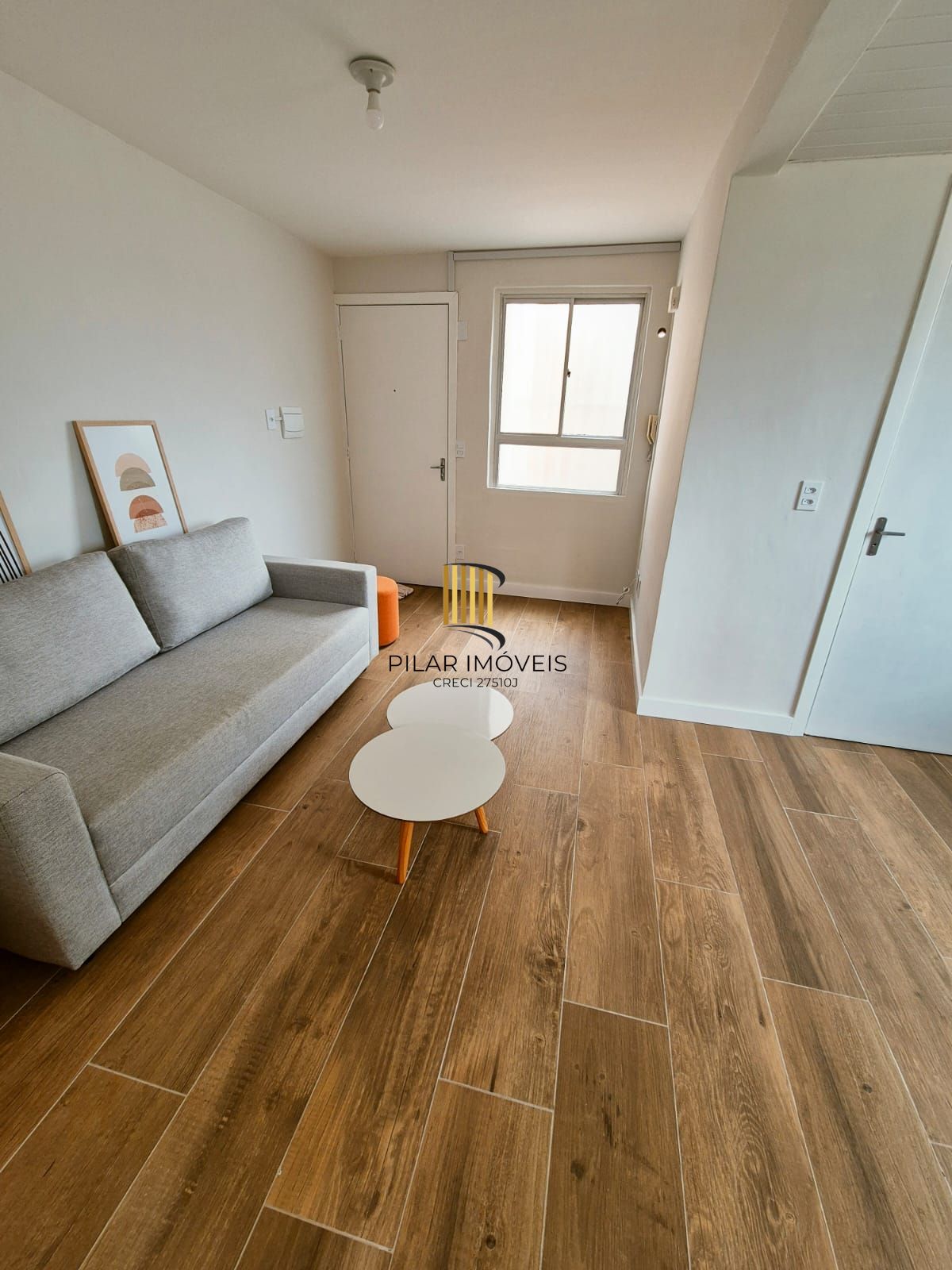 Apartamento 2 dormitórios no bairro Rubem Berta