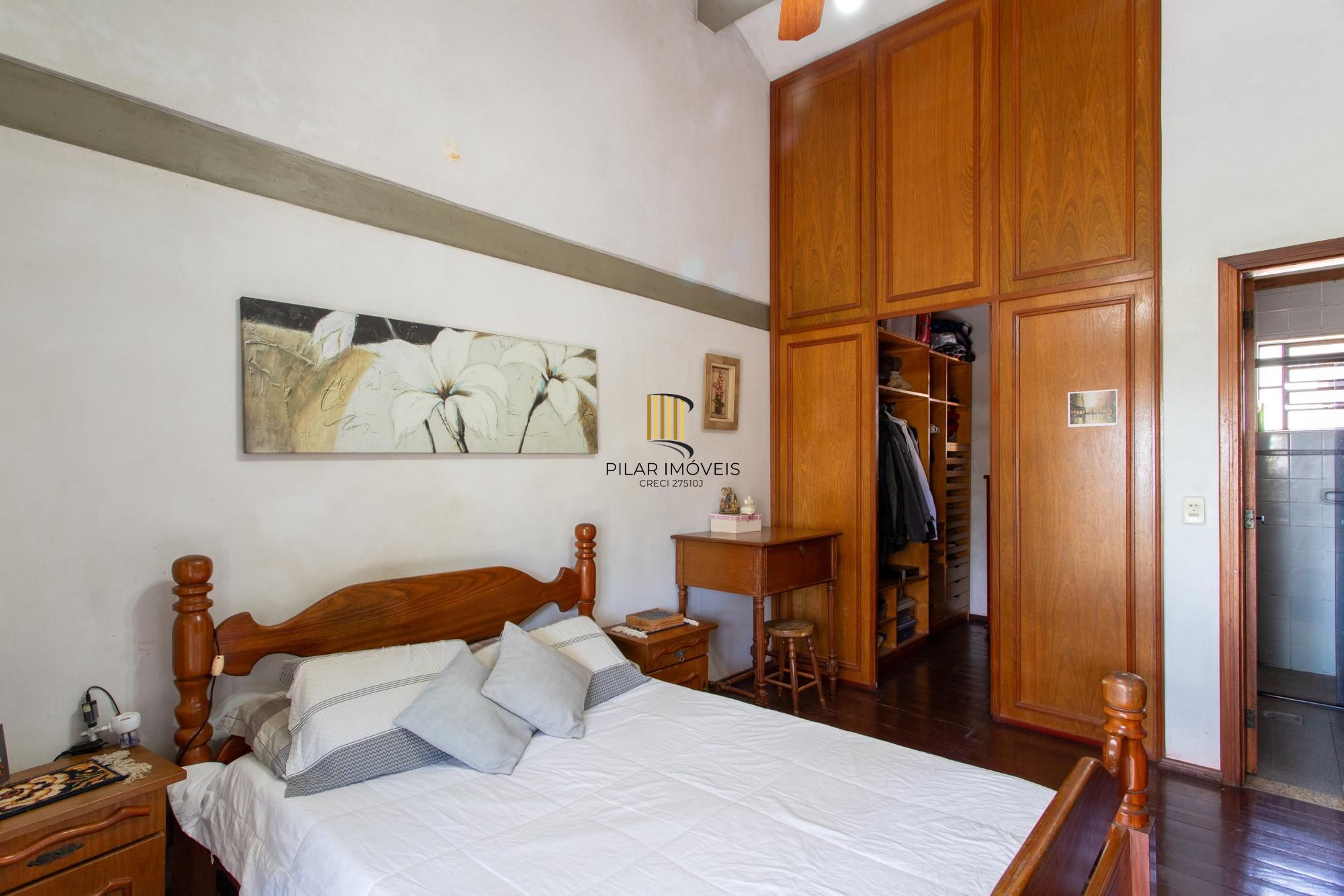 Casa para Venda - 286.28m², 2 dormitórios, sendo 1 suites, 3 vagas - Santa Tereza