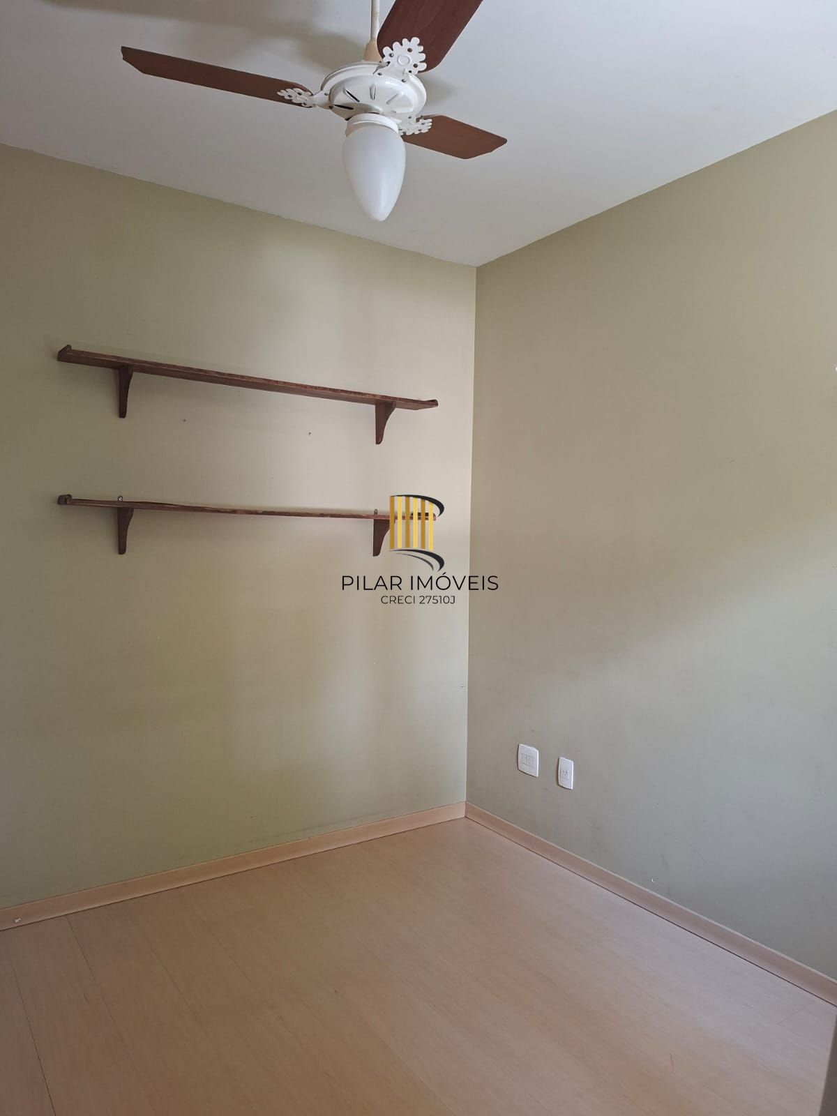 Casa em condomínio de 3 dorm. na Tristeza