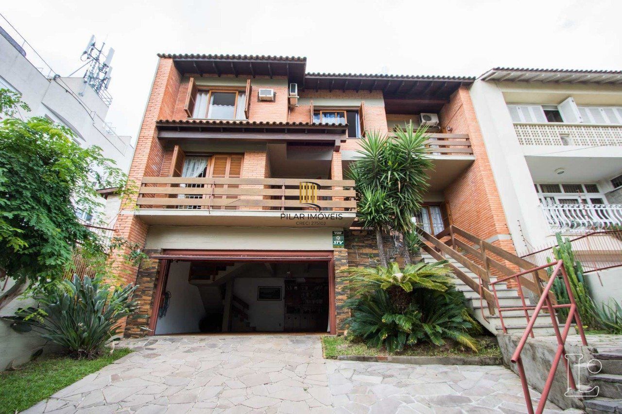 Casa para Venda - 416.89m², 4 dormitórios, sendo 1 suites, 5 vagas - Tristeza