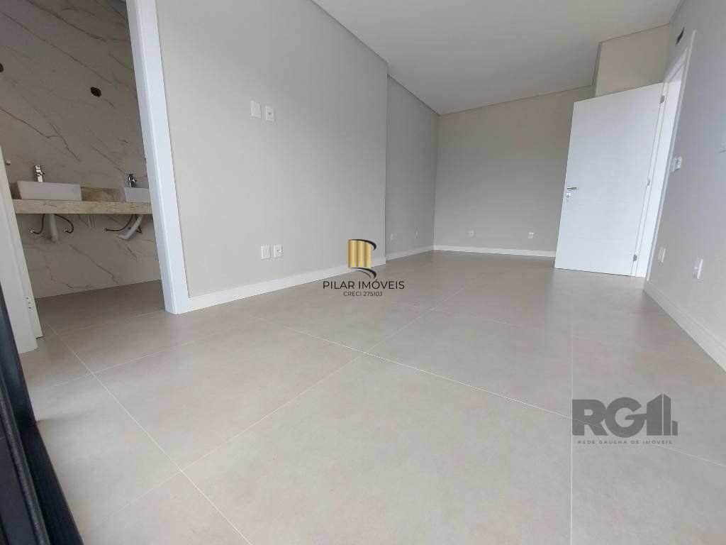 Casa de Condomínio 4 dormitórios no bairro Centro