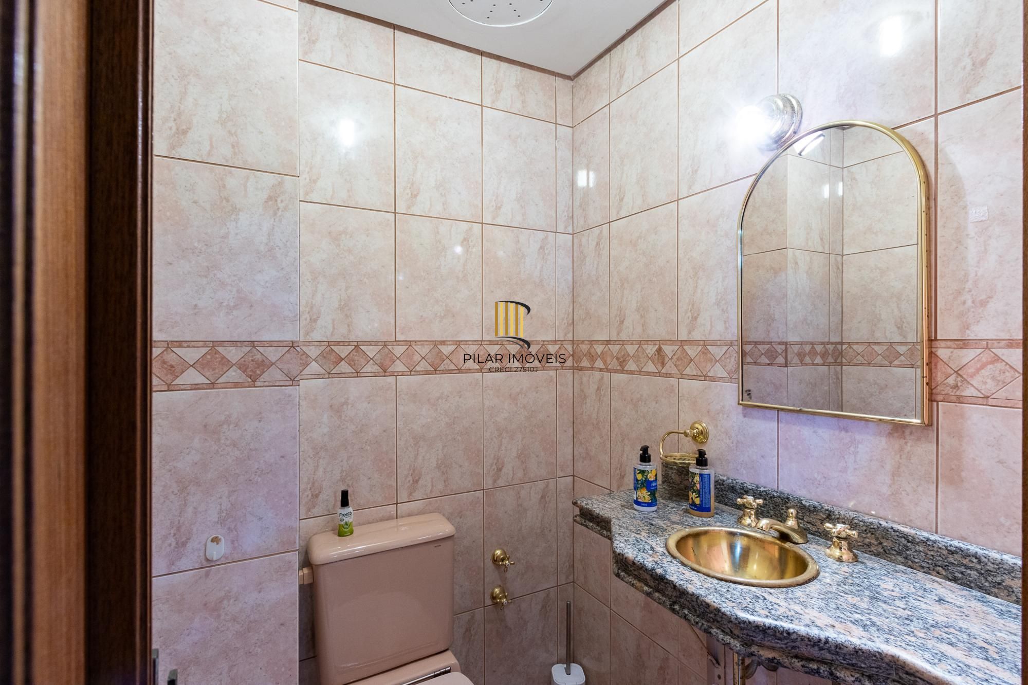 Casa Condominio para Venda - 175m², 3 dormitórios, sendo 1 suites, 4 vagas - Tristeza