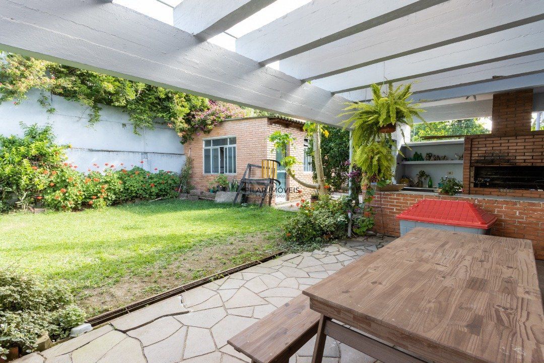Casa 3 dormitórios no bairro Vila Assunção