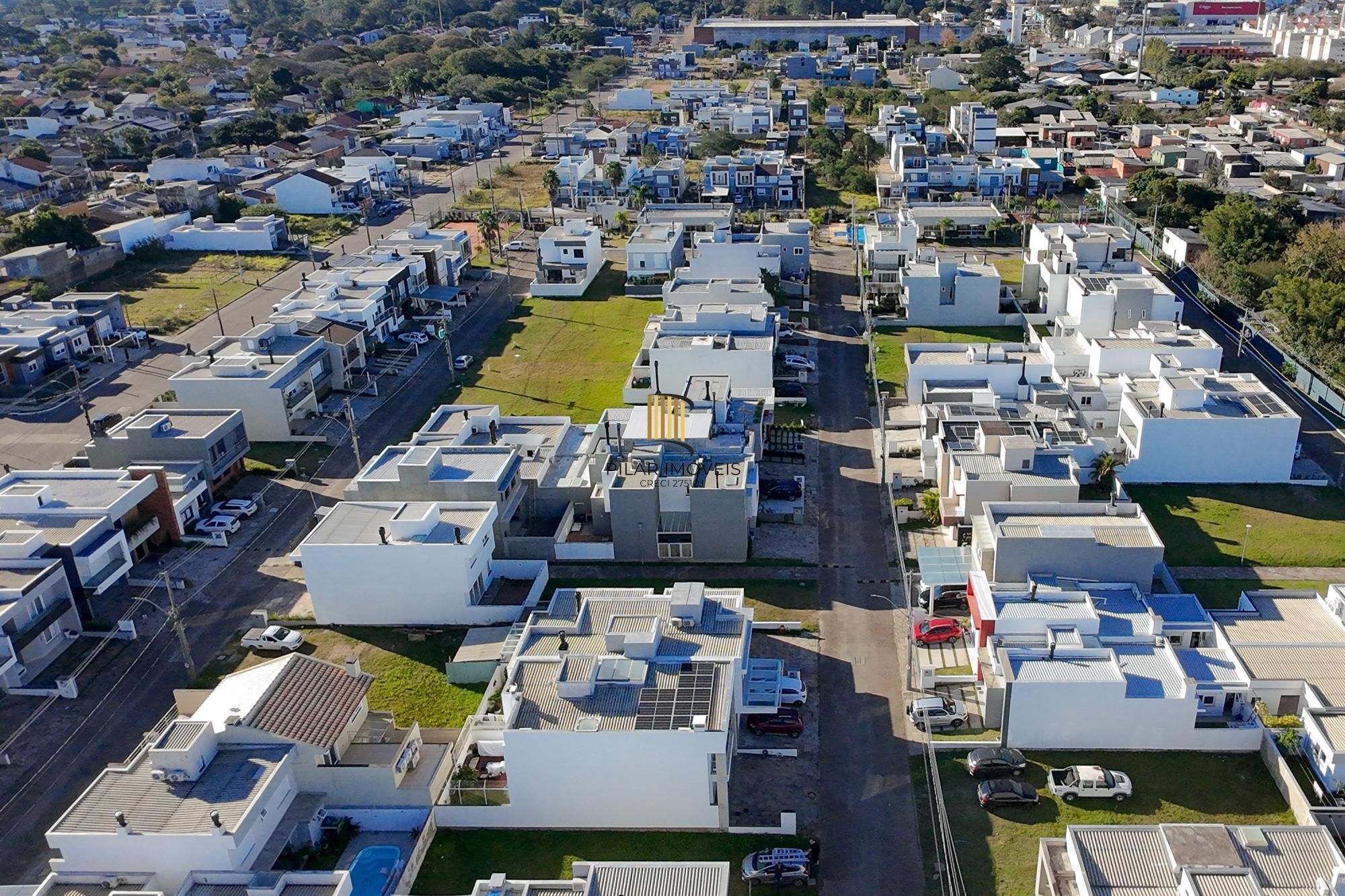 Casa de Condomínio 3 dormitórios no bairro Aberta dos Morros