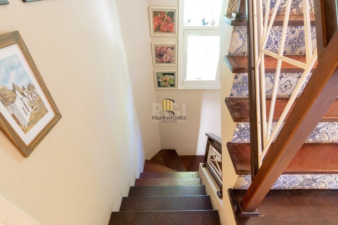 Casa para Venda - 352.19m², 4 dormitórios, sendo 1 suites, 4 vagas - Belém Novo