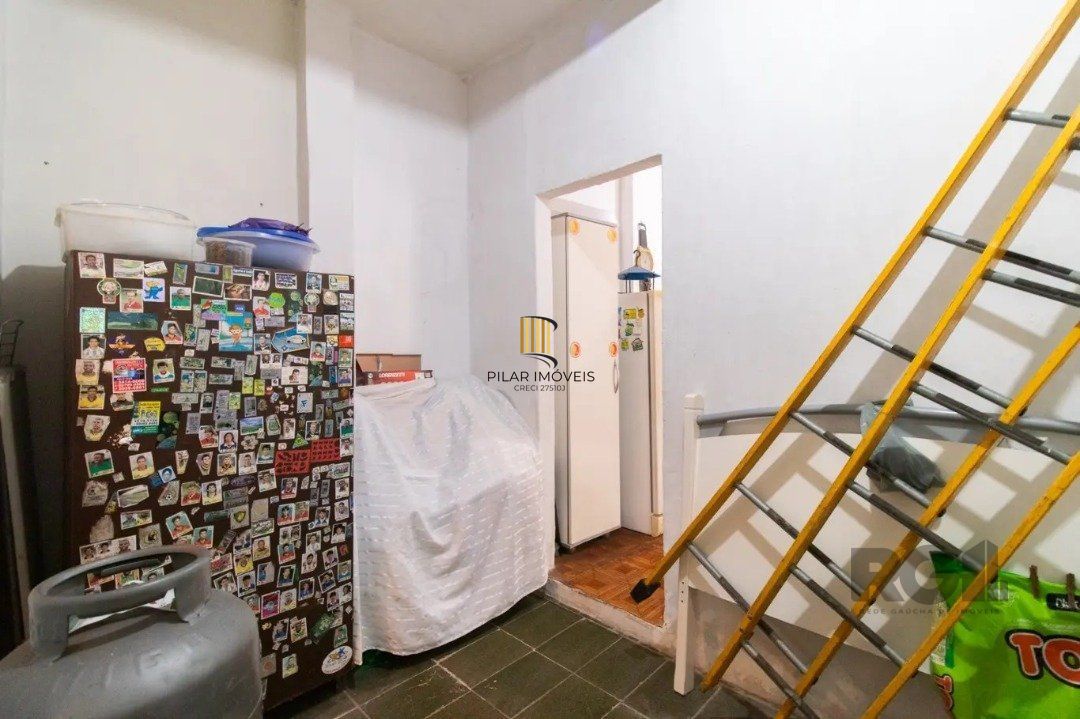 Casa para Venda - 251m², 5 dormitórios, 3 vagas - Nonoai