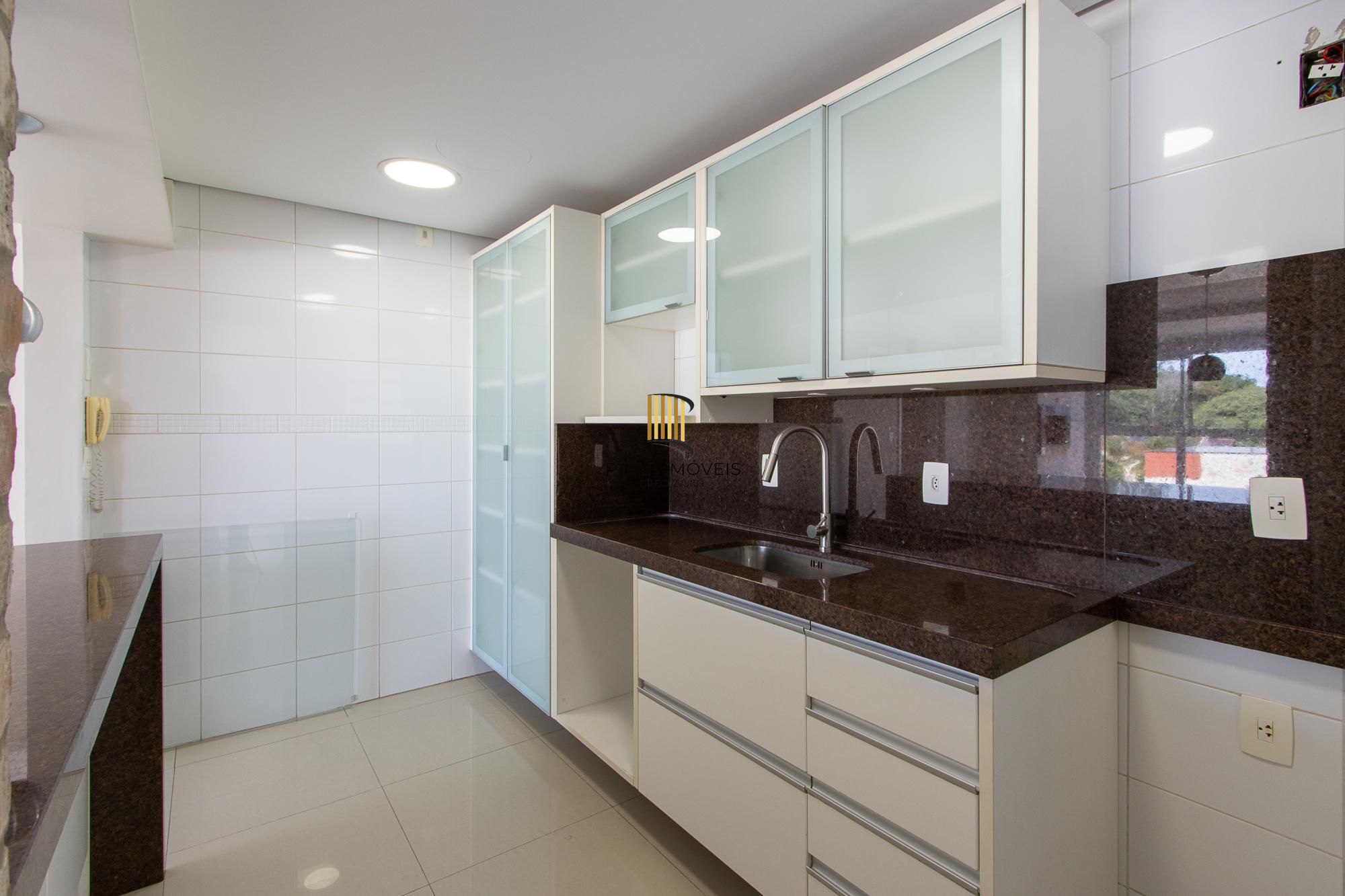 Excelente apartamento de 3 dormitórios, 1 suíte e 2 vagas de garagem.