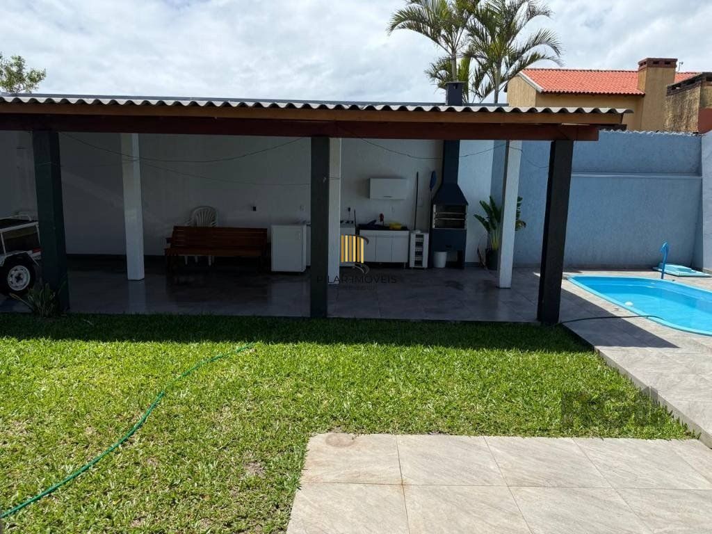 Casa 4 dormitórios no bairro Remanso