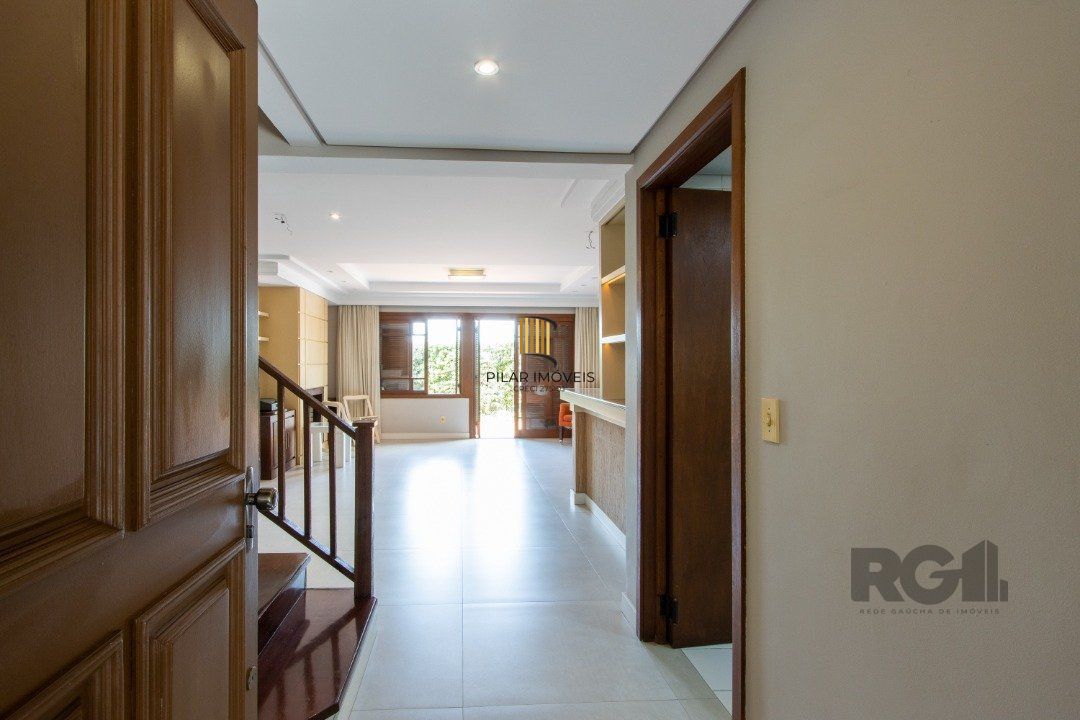 Casa condomínio | 3 Quartos | 1 Suíte | 2 Vagas | 249,20m2 Privativos | Bairro Assunção