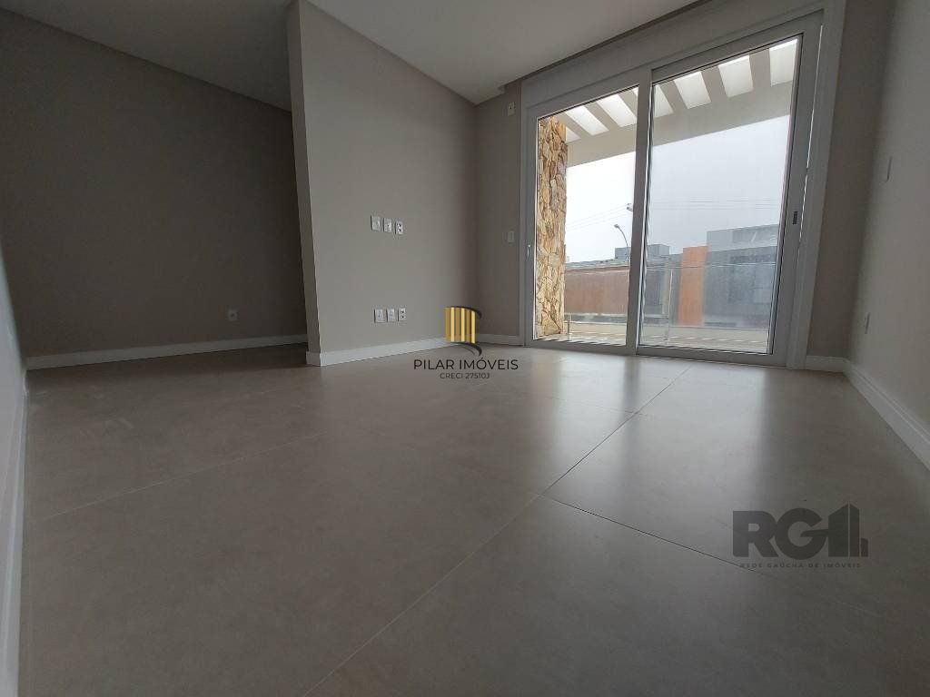 Casa de Condomínio 4 dormitórios no bairro Atlântida Sul