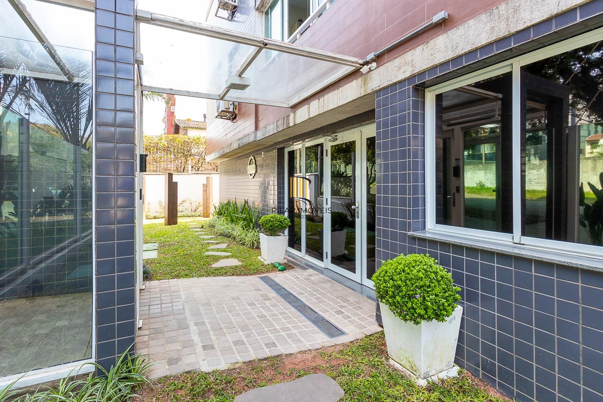 **Apartamento Mobiliado de 3 Quartos na Tristeza, Porto Alegre - Venda por R$ 595.000,00**