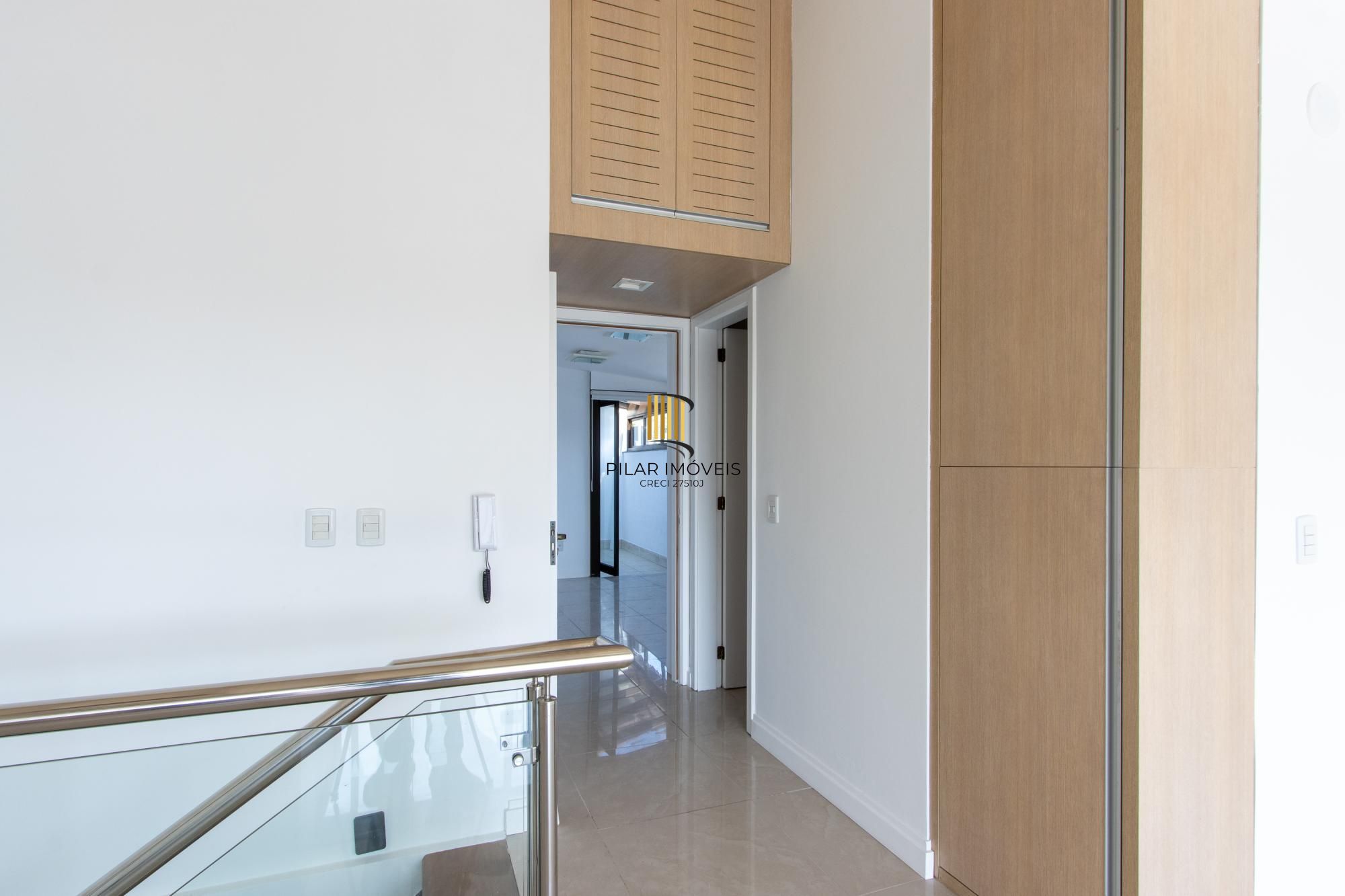 Apartamento 4 dormitórios no bairro Passo da Areia