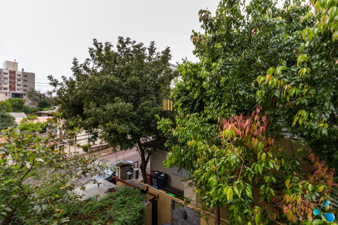 Casa 4 dormitórios no bairro Tristeza