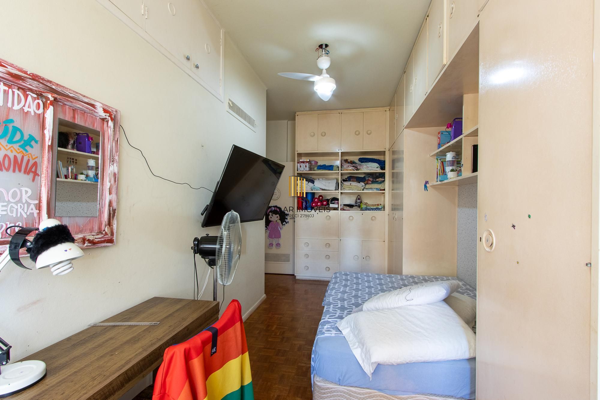 Apartamento 3 Dormitórios Ensolarado no Centro de Porto Alegre