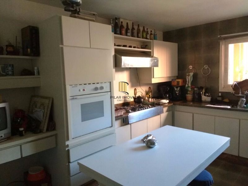 Casa para Venda - 350m², 3 dormitórios, 4 vagas - Vila Assunção