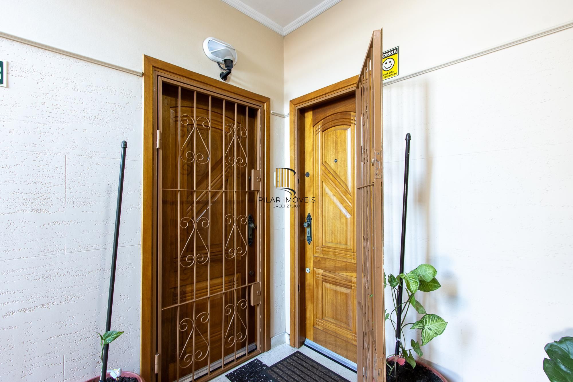 Apartamento de 2 dormitórios no bairro Medianeira.