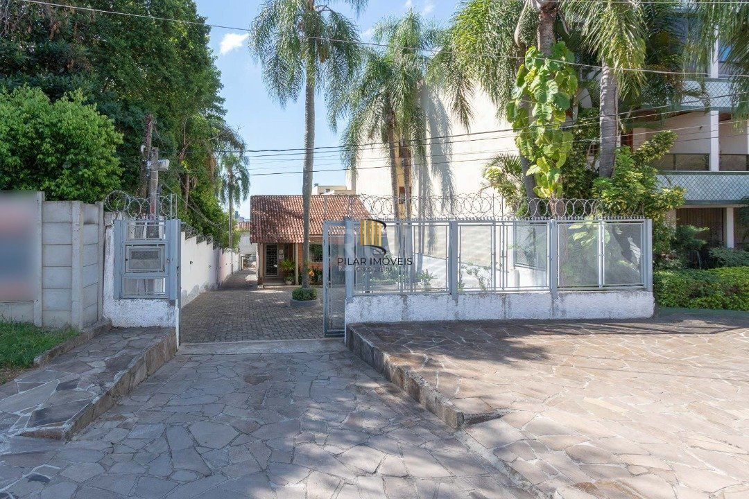 Casa para Venda - 199.62m², 5 dormitórios, 15 vagas - Tristeza