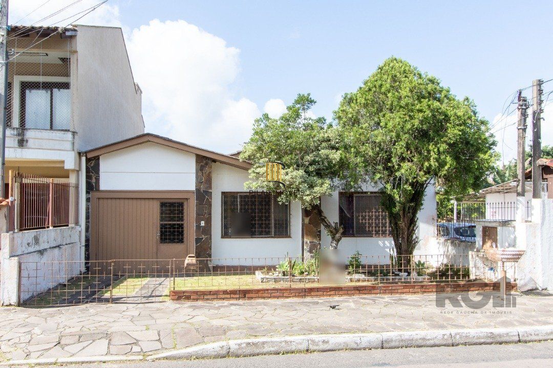 Casa 3 dormitórios no bairro Aberta dos Morros